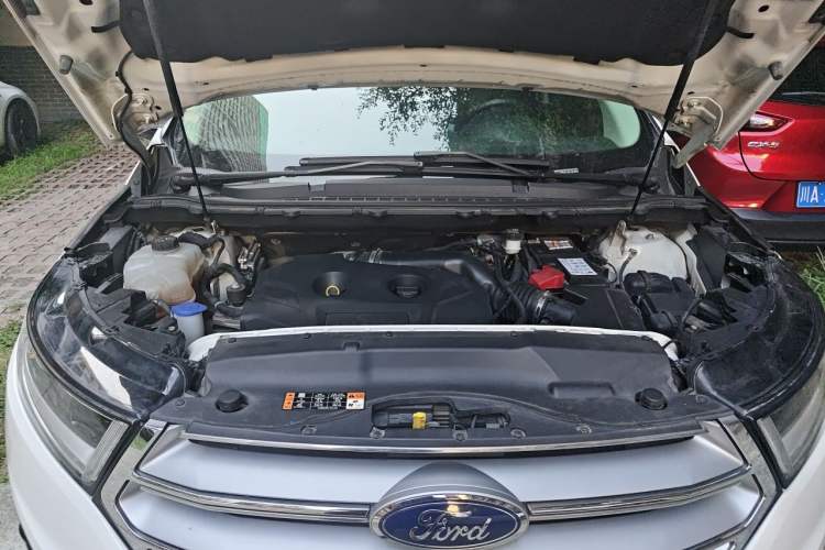 Used Ford Edge 2017 EcoBoost 245 Four-Wheel-Drive Flagship 7-Seater Engine Bay