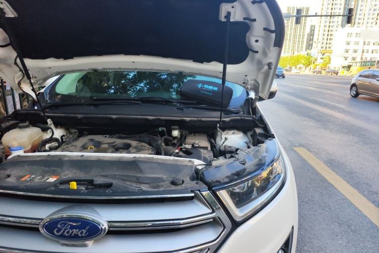 Used Ford Edge 2017 EcoBoost 245 Four-Wheel-Drive Flagship 7-Seater Engine Bay Left