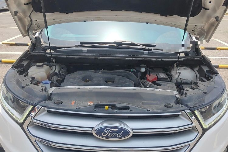 Used Ford Edge 2017 EcoBoost 245 Two-Wheel-Drive Sporty 7-Seater Engine Bay