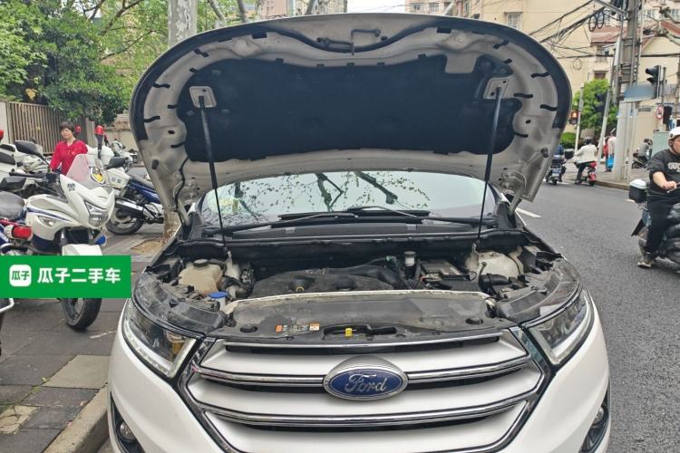 Used Ford Edge 2017 EcoBoost 245 Two-Wheel-Drive Sporty 7-Seater Engine Bay