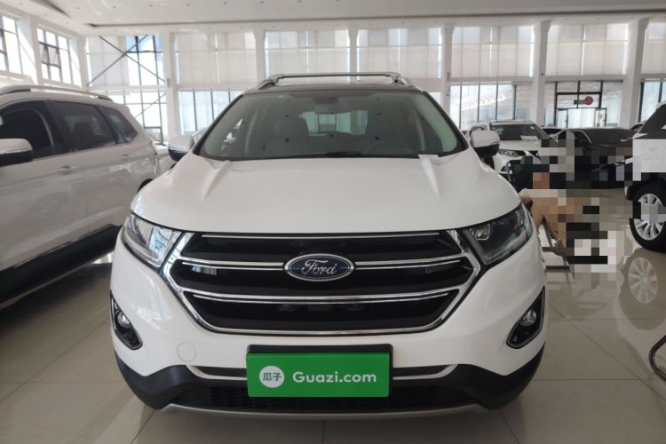 Used Ford Edge 2017 EcoBoost 245 Two-Wheel-Drive Sporty 7-Seater Exterior 1