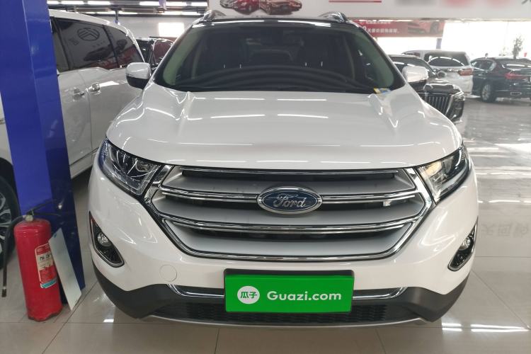 Used Ford Edge 2017 EcoBoost 245 Two-Wheel-Drive Sporty 7-Seater Exterior 1