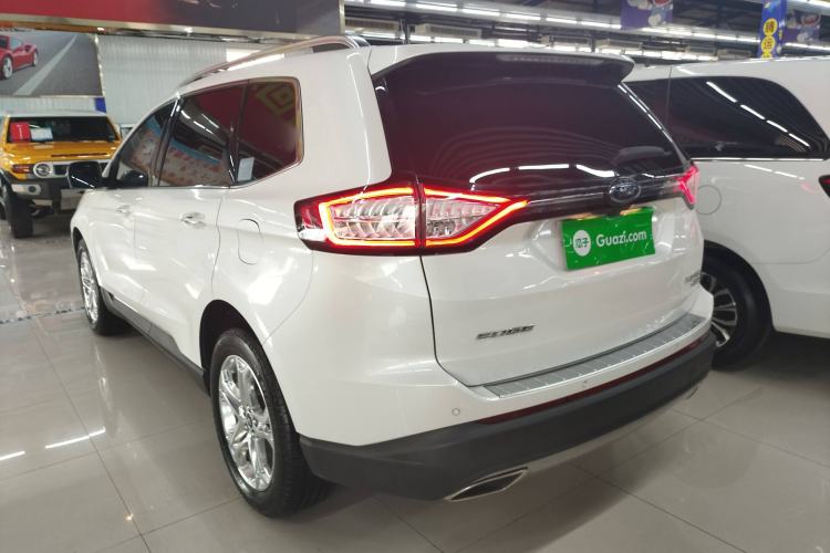 Used Ford Edge 2017 EcoBoost 245 Two-Wheel-Drive Sporty 7-Seater Exterior 3