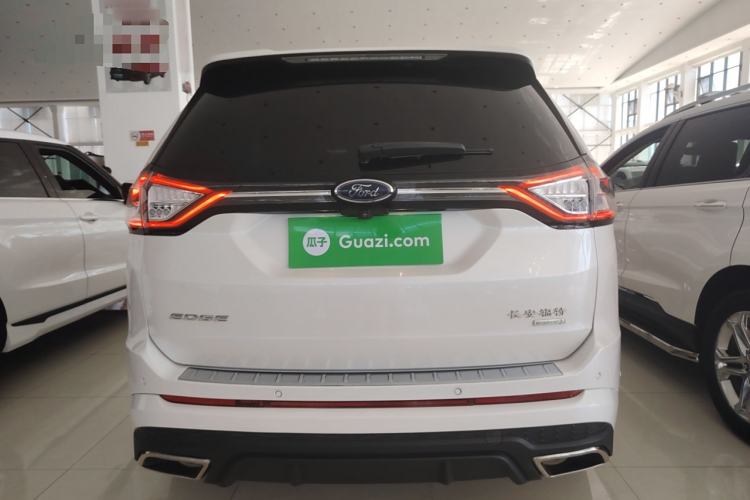 Used Ford Edge 2017 EcoBoost 245 Two-Wheel-Drive Sporty 7-Seater Exterior 4
