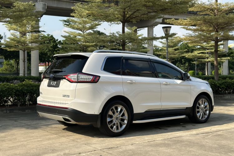 Used Ford Edge 2017 EcoBoost 245 Four-Wheel Drive Sporty 7-Seater Exterior 5