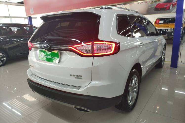 Used Ford Edge 2017 EcoBoost 245 Two-Wheel-Drive Sporty 7-Seater Exterior 5