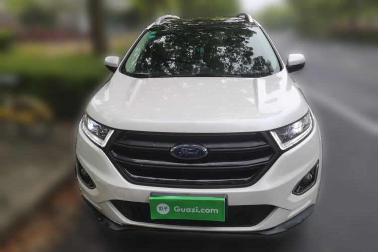 Used Ford Edge 2017 EcoBoost 245 Two-Wheel-Drive Sporty 7-Seater Front