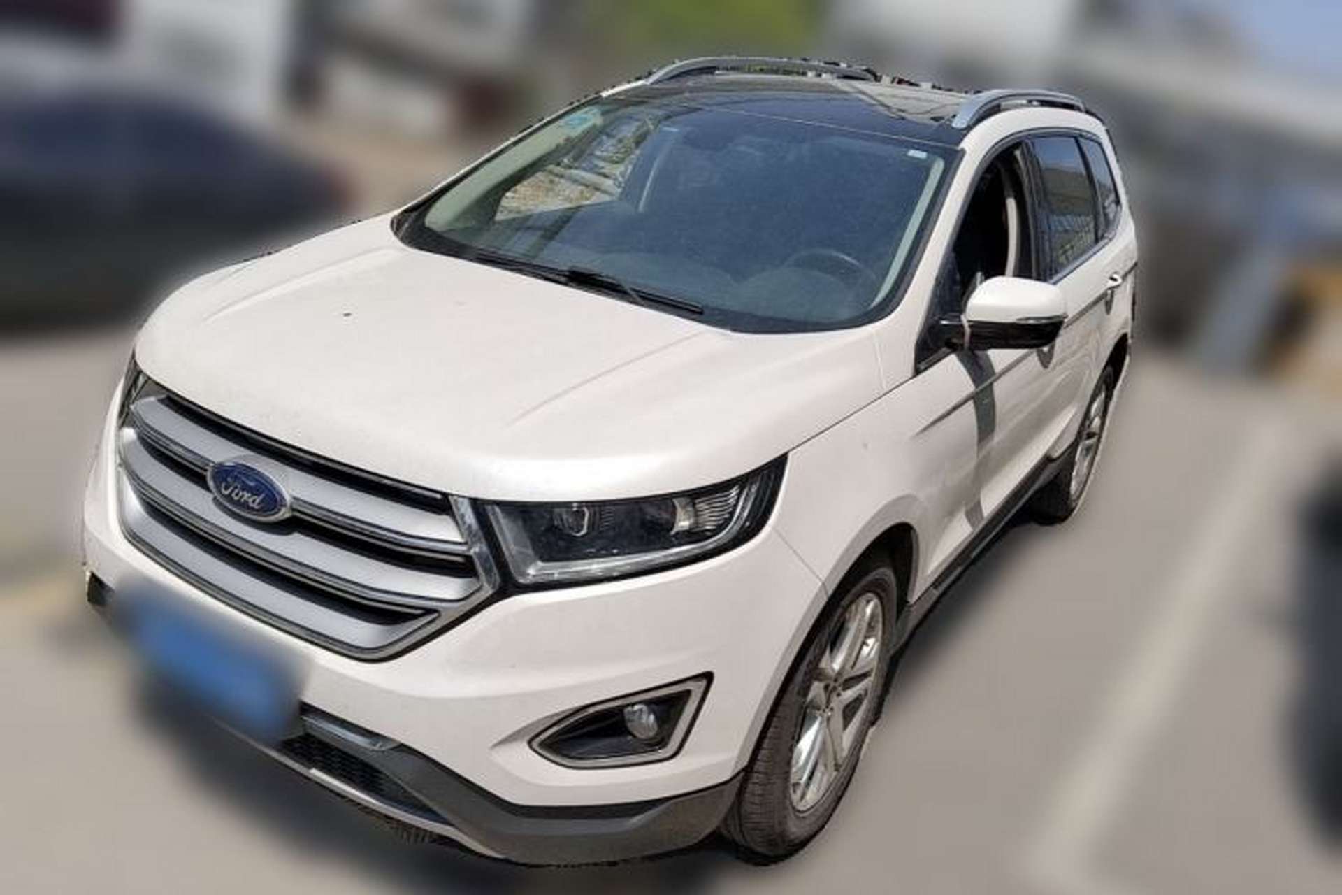 Used Ford Edge 2017 EcoBoost 245 Two-Wheel-Drive Sporty 7-Seater Front Left 45 Deg