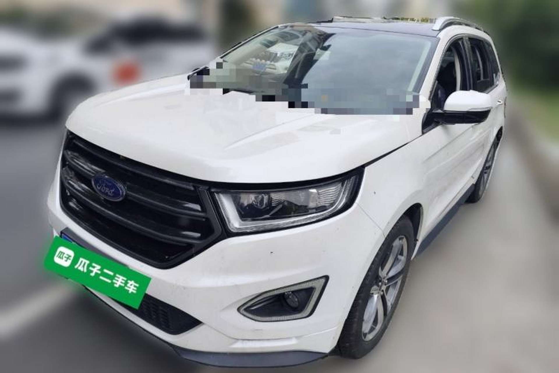 Used Ford Edge 2017 EcoBoost 245 Two-Wheel-Drive Sporty 7-Seater Front Left 45 Deg
