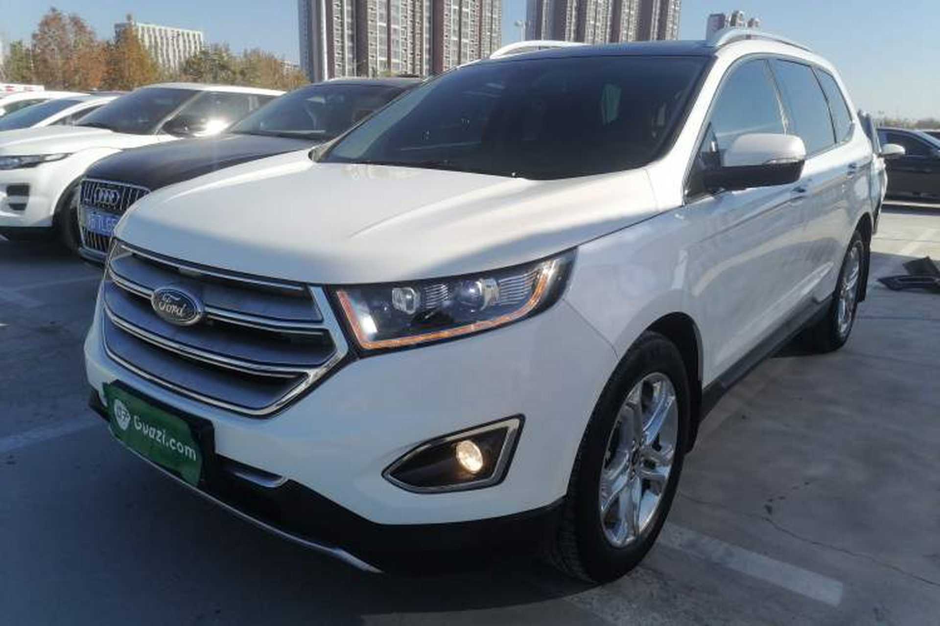 Used Ford Edge 2017 EcoBoost 245 Two-Wheel-Drive Sporty 7-Seater Front Left 45 Deg