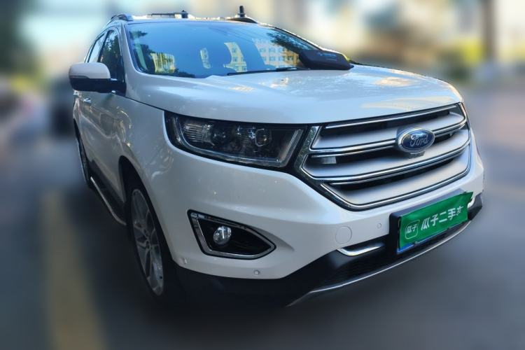 Used Ford Edge 2017 EcoBoost 245 Four-Wheel-Drive Flagship 7-Seater Front Right 45 Deg