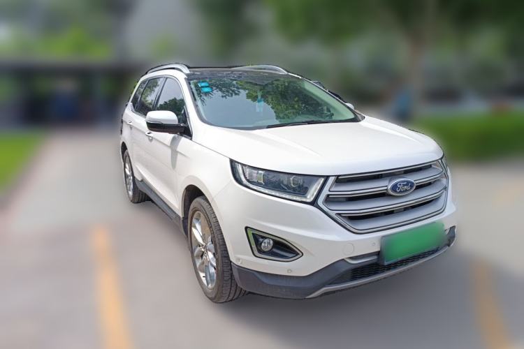Used Ford Edge 2017 EcoBoost 245 Four-Wheel-Drive Flagship 7-Seater Front Right 45 Deg