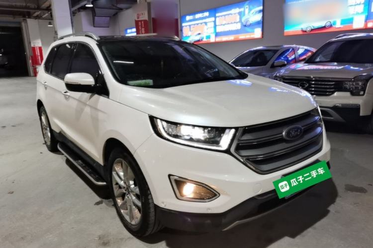 Used Ford Edge 2017 EcoBoost 245 Four-Wheel-Drive Flagship 7-Seater Front Right 45 Deg