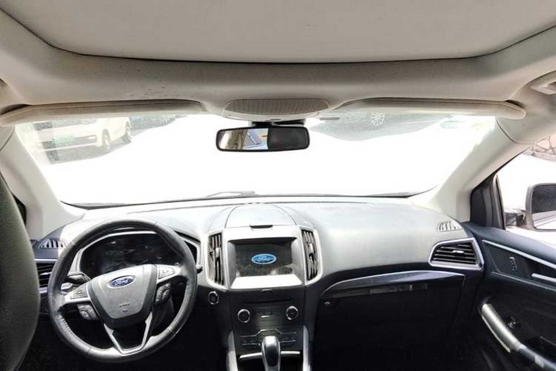 Used Ford Edge 2017 EcoBoost 245 Two-Wheel-Drive Sporty 7-Seater Headliner