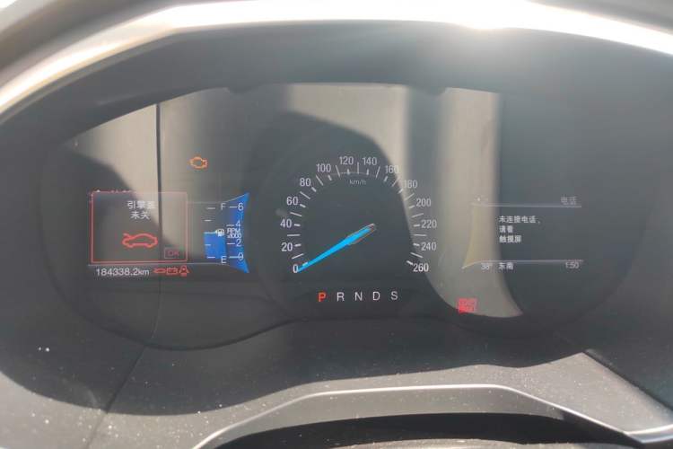 Used Ford Edge 2017 EcoBoost 245 Two-Wheel-Drive Sporty 7-Seater Instrument Cluster