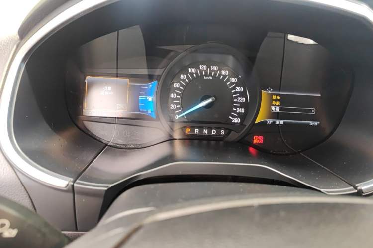 Used Ford Edge 2017 EcoBoost 245 Four-Wheel Drive Sporty 7-Seater Instrument Cluster