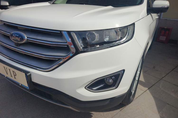 Used Ford Edge 2017 EcoBoost 245 Two-Drive Platinum Edition 5 Seats Left Front Headlight