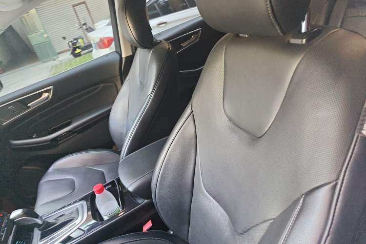Used Ford Edge 2017 EcoBoost 245 Four-Wheel-Drive Flagship 7-Seater Left Front Seat