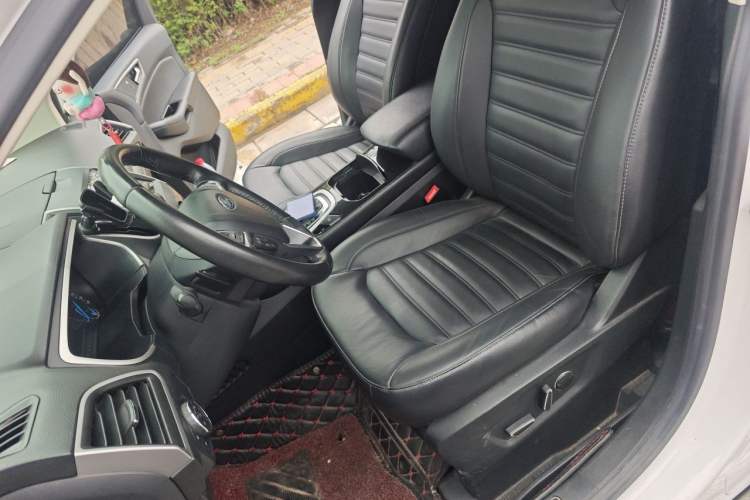 Used Ford Edge 2017 EcoBoost 245 Two-Drive Platinum Edition 5 Seats Left Front Seat