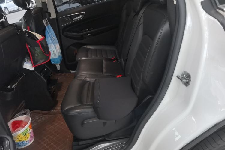 Used Ford Edge 2017 EcoBoost 245 Two-Wheel-Drive Sporty 7-Seater Left Rear Seat