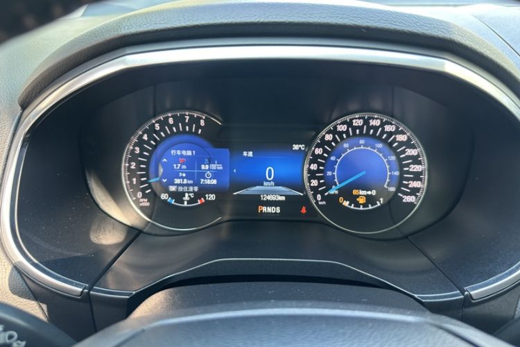 Used Ford Edge 2017 EcoBoost 245 Four-Wheel Drive Sporty 7-Seater Odometer Close Up