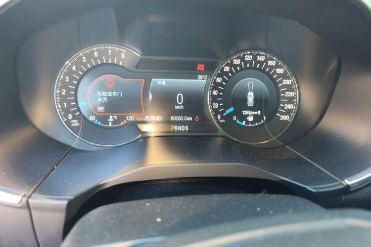 Used Ford Edge 2017 EcoBoost 245 Four-Wheel-Drive Flagship 7-Seater Odometer Close Up