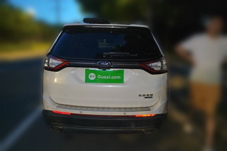 Used Ford Edge 2017 EcoBoost 245 Two-Wheel-Drive Sporty 7-Seater Rear