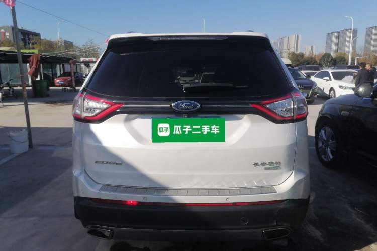 Used Ford Edge 2017 EcoBoost 245 Two-Wheel-Drive Sporty 7-Seater Rear
