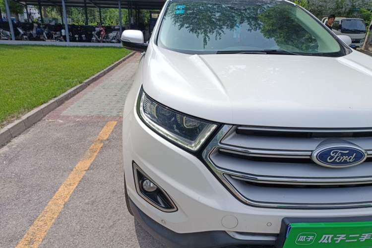 Used Ford Edge 2017 EcoBoost 245 Four-Wheel-Drive Flagship 7-Seater Right Front Headlight