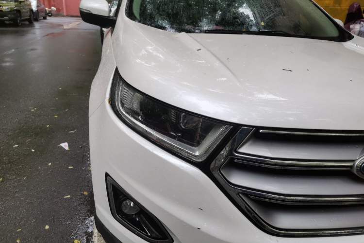 Used Ford Edge 2017 EcoBoost 245 Two-Wheel-Drive Sporty 7-Seater Right Front Headlight