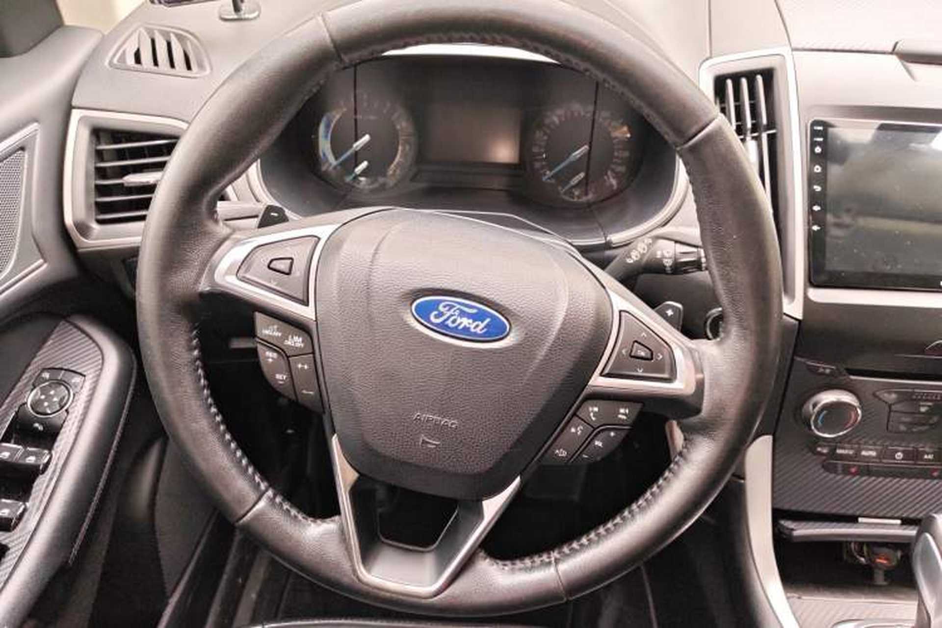 Used Ford Edge 2017 EcoBoost 245 Two-Drive Platinum Edition 5 Seats Steering Wheel