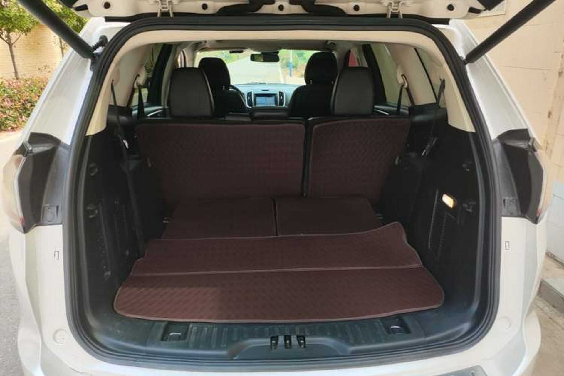 Used Ford Edge 2017 EcoBoost 245 Four-Wheel-Drive Flagship 7-Seater Trunk