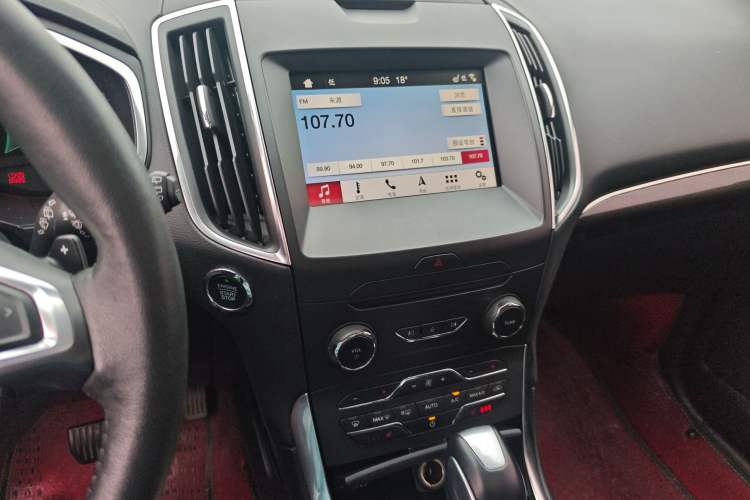 Used Ford Edge 2018 EcoBoost 245 Four-Wheel Drive Titanium 7-Seater Audio And AC Panel