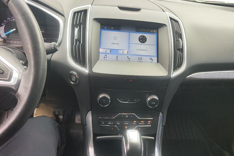 Used Ford Edge 2018 EcoBoost 245 Two-Wheel-Drive Titanium 7-Seater China V Standard Audio And AC Panel
