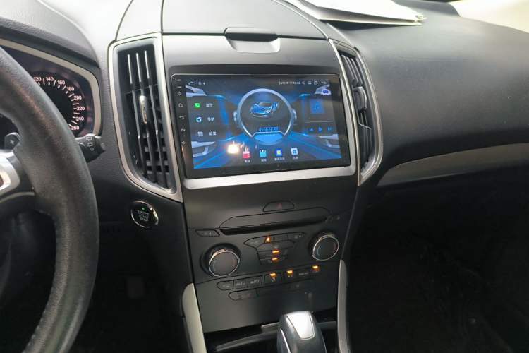 Used Ford Edge 2018 Facelifted EcoBoost 245 Two-Wheel Drive Platinum Edition 5 Seats China VI Standard Audio And AC Panel