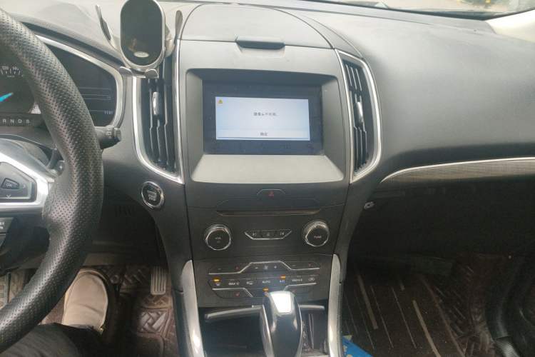 Used Ford Edge 2018 EcoBoost 245 Two-Wheel-Drive Titanium 7-Seater China V Standard Audio And AC Panel