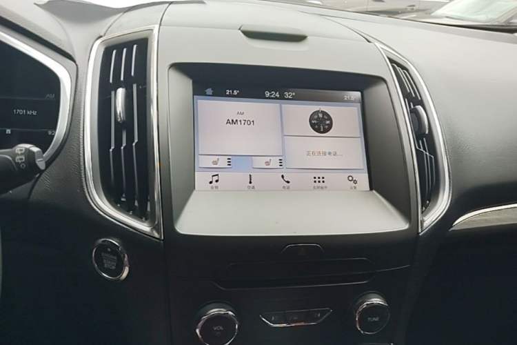 Used Ford Edge 2018 EcoBoost 245 Two-Wheel-Drive Titanium 7-Seater China VI Standard Audio And AC Panel