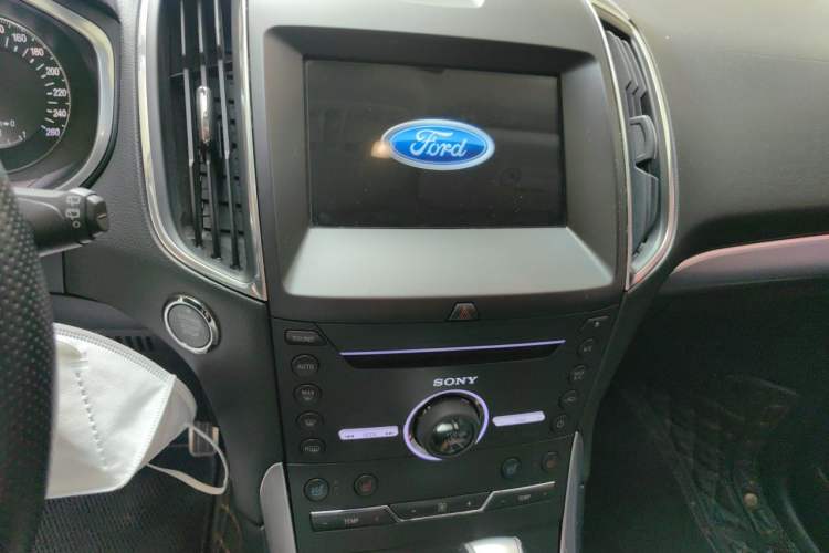 Used Ford Edge 2018 EcoBoost 245 4x4 Titanium Plus 7-Seater China V Standard Audio And AC Panel