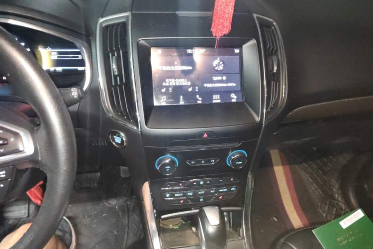 Used Ford Edge 2018 EcoBoost 245 Two-Wheel-Drive Titanium 7-Seater China VI Standard Audio And AC Panel