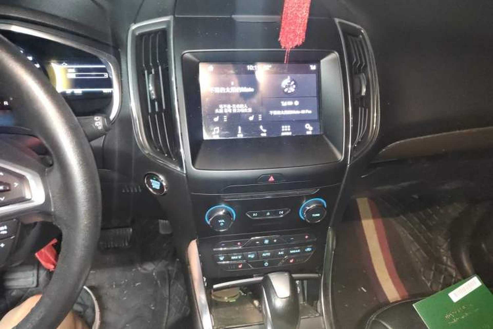 Used Ford Edge 2018 EcoBoost 245 Two-Wheel-Drive Titanium 7-Seater China VI Standard Audio And AC Panel