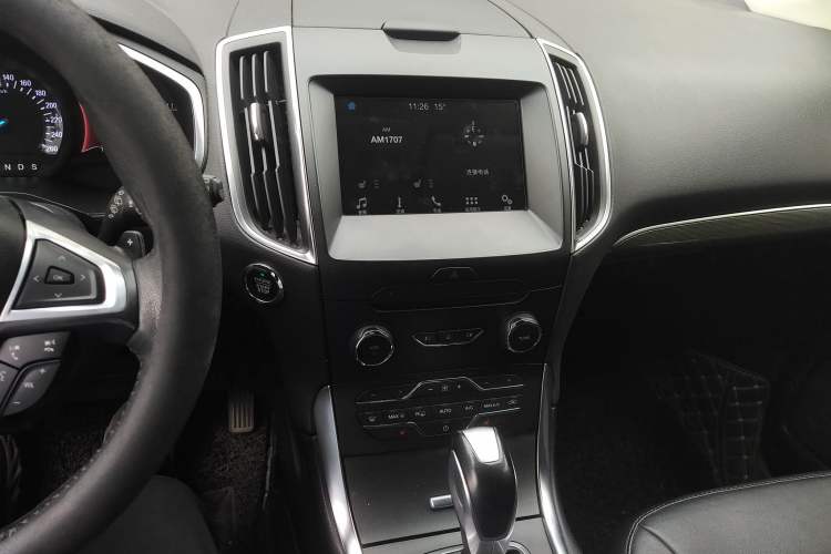 Used Ford Edge 2018 EcoBoost 245 Two-Wheel-Drive Titanium 7-Seater China V Standard Audio And AC Panel