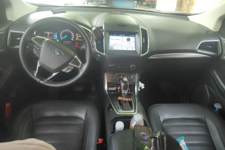 Used Ford Edge 2018 EcoBoost 245 Two-Wheel-Drive Titanium 7-Seater China V Standard Center Console