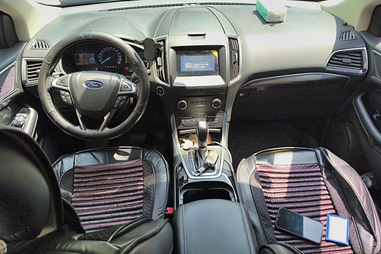 Used Ford Edge 2018 EcoBoost 245 Two-Wheel-Drive Titanium 7-Seater China V Standard Center Console