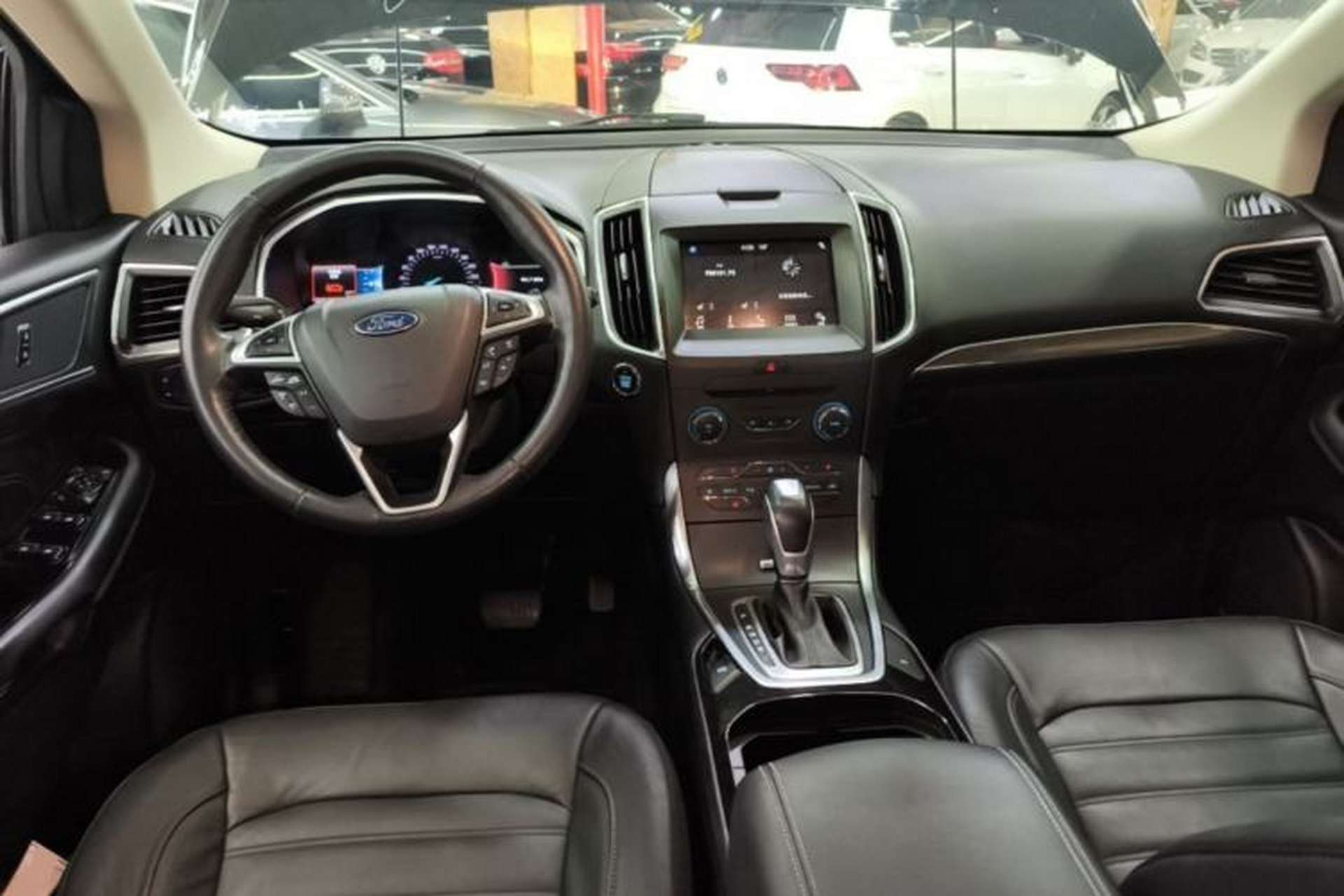 Used Ford Edge 2018 EcoBoost 245 Two-Wheel-Drive Titanium 7-Seater China V Standard Center Console