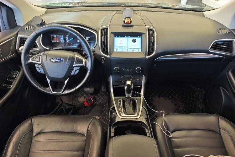 Used Ford Edge 2018 EcoBoost 245 Two-Wheel-Drive Titanium 7-Seater China V Standard Center Console
