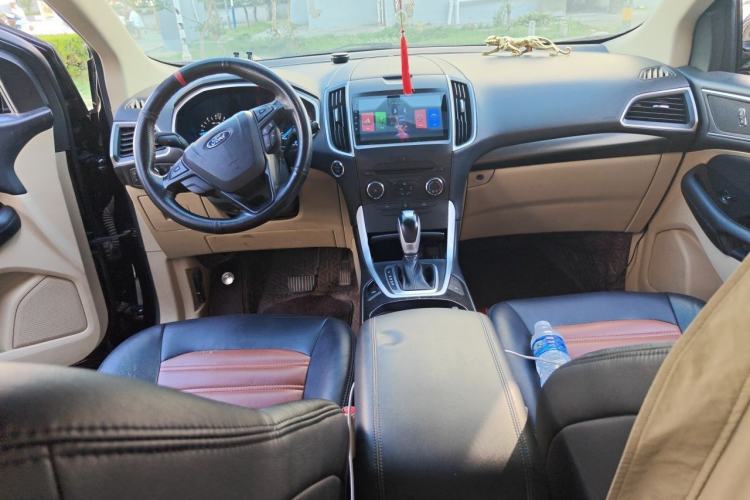 Used Ford Edge 2018 EcoBoost 245 Two-Wheel-Drive Titanium 5-Seater China VI Standard Center Console