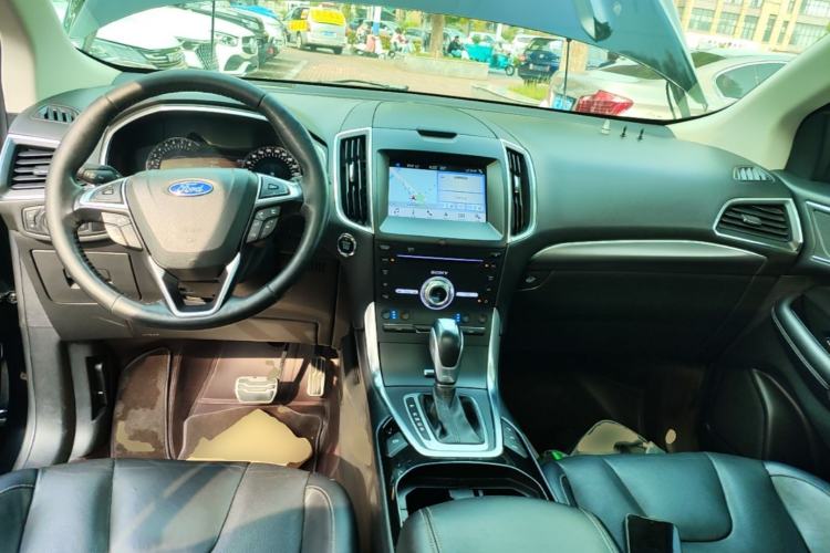 Used Ford Edge 2018 EcoBoost 245 4x4 Titanium Plus 7-Seater China V Standard Center Console