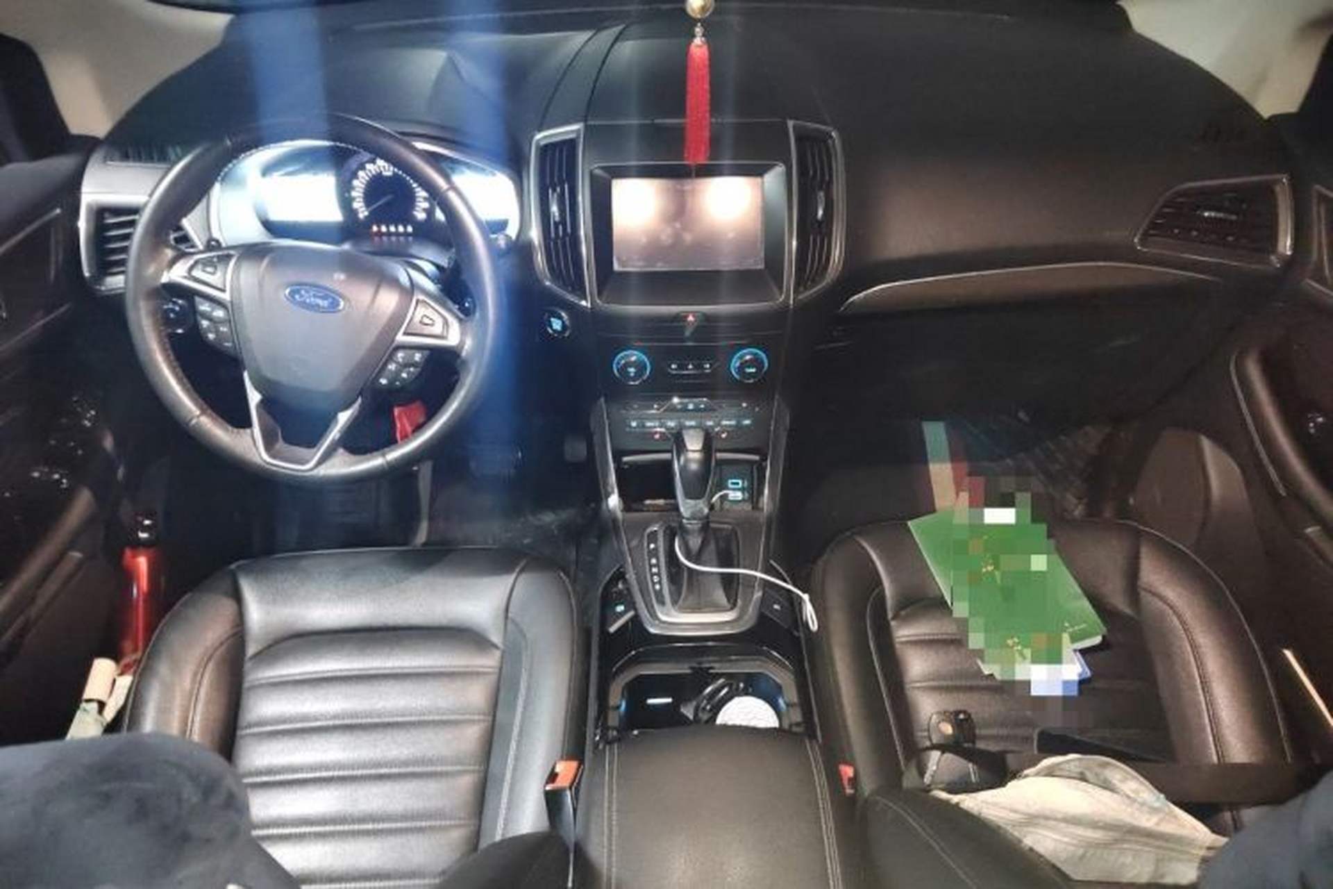 Used Ford Edge 2018 EcoBoost 245 Two-Wheel-Drive Titanium 7-Seater China VI Standard Center Console
