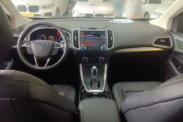 Used Ford Edge 2018 Facelifted EcoBoost 245 Two-Wheel-Drive Platinum Edition 5 Seats China V Emission Standard Center Console