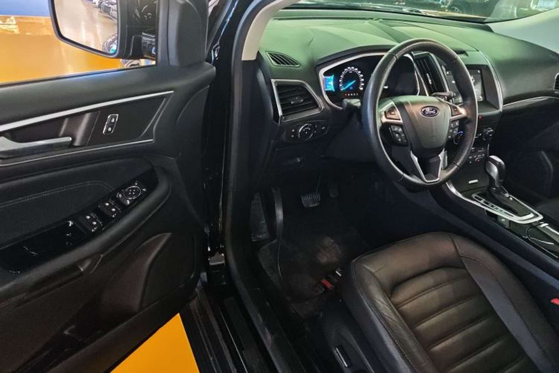 Used Ford Edge 2018 EcoBoost 245 Two-Wheel-Drive Titanium 7-Seater China V Standard Driver Seat